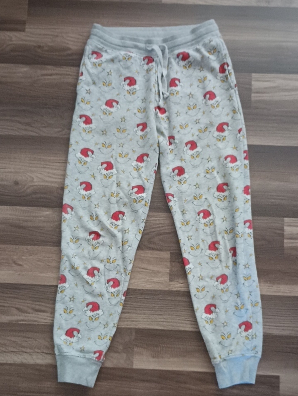 American Eagle Women's Sweatpants With Christmas Hat Grinch.Size: S